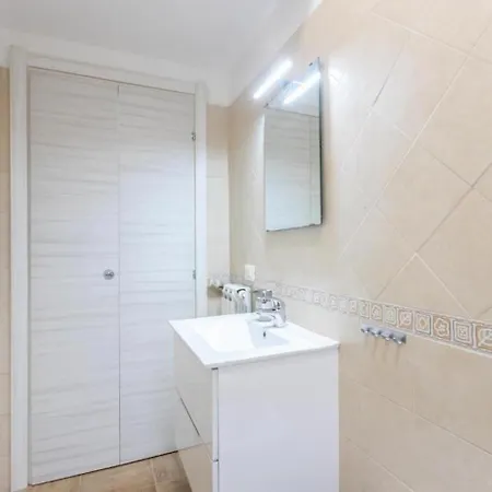 - Trastevere Train Station Apartamento *