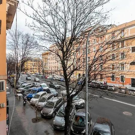- Trastevere Train Station Apartamento Roma