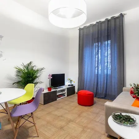 - Trastevere Train Station Apartamento Roma